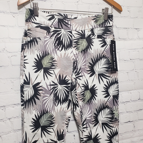 Tribal Jeans NWT Sz 4 Ankle Jegging in Jungle - Picture 5 of 11